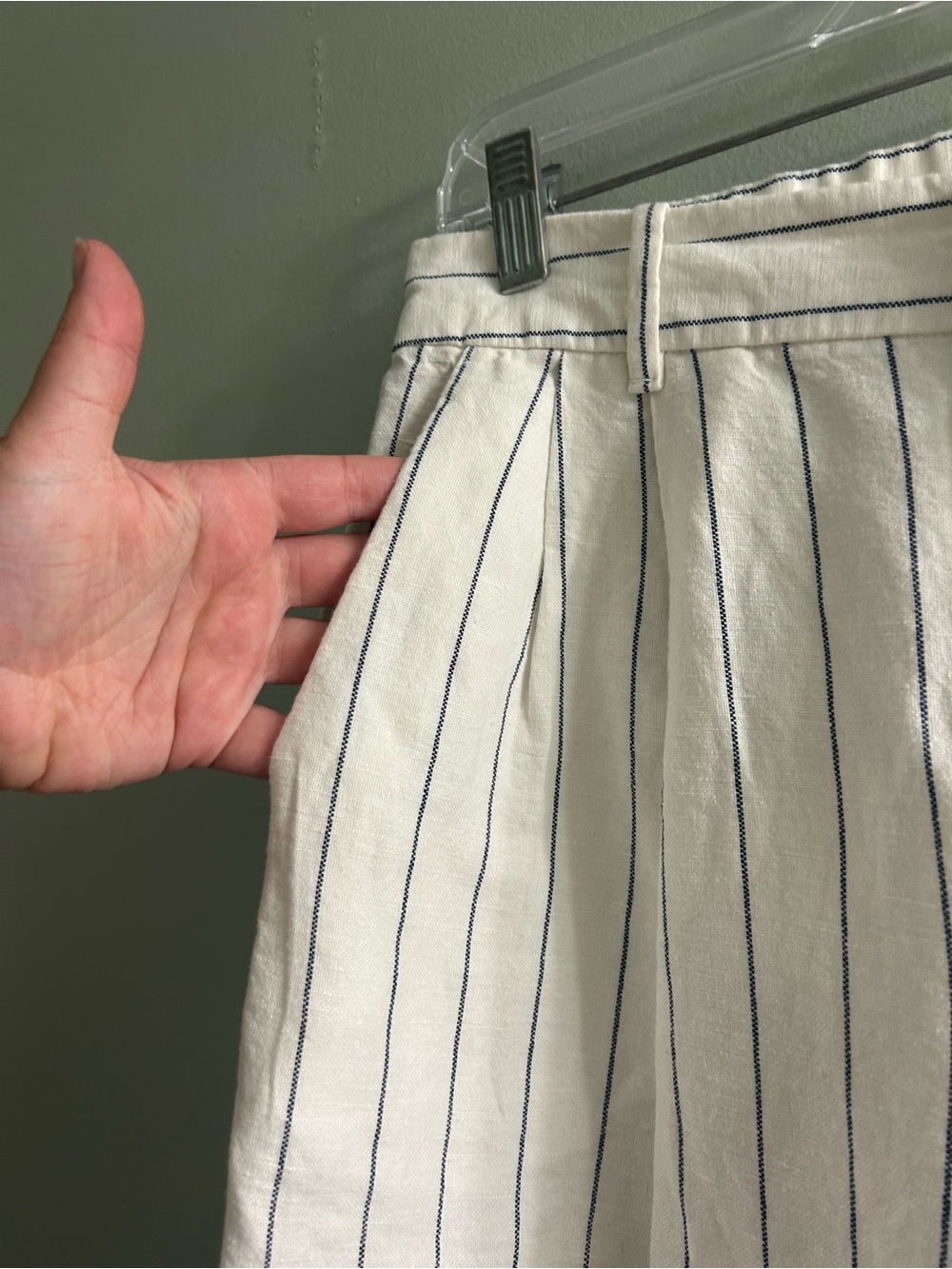 Gap linen-blend co-ord set pinstripe vest and matching wide-leg trousers - Picture 9 of 14